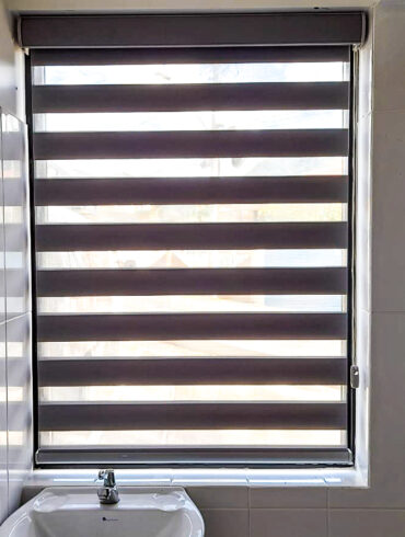 Performer Blinds
